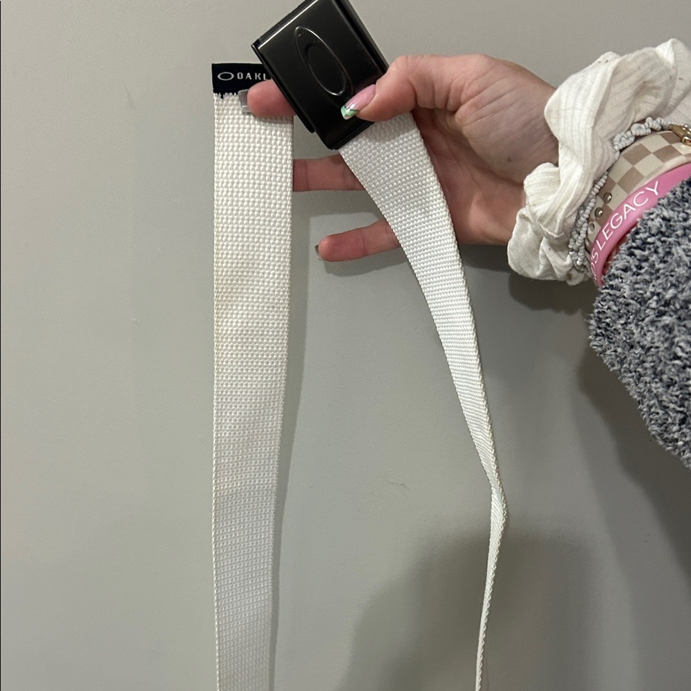 Oakley Ivory Belt with Dark Buckle
